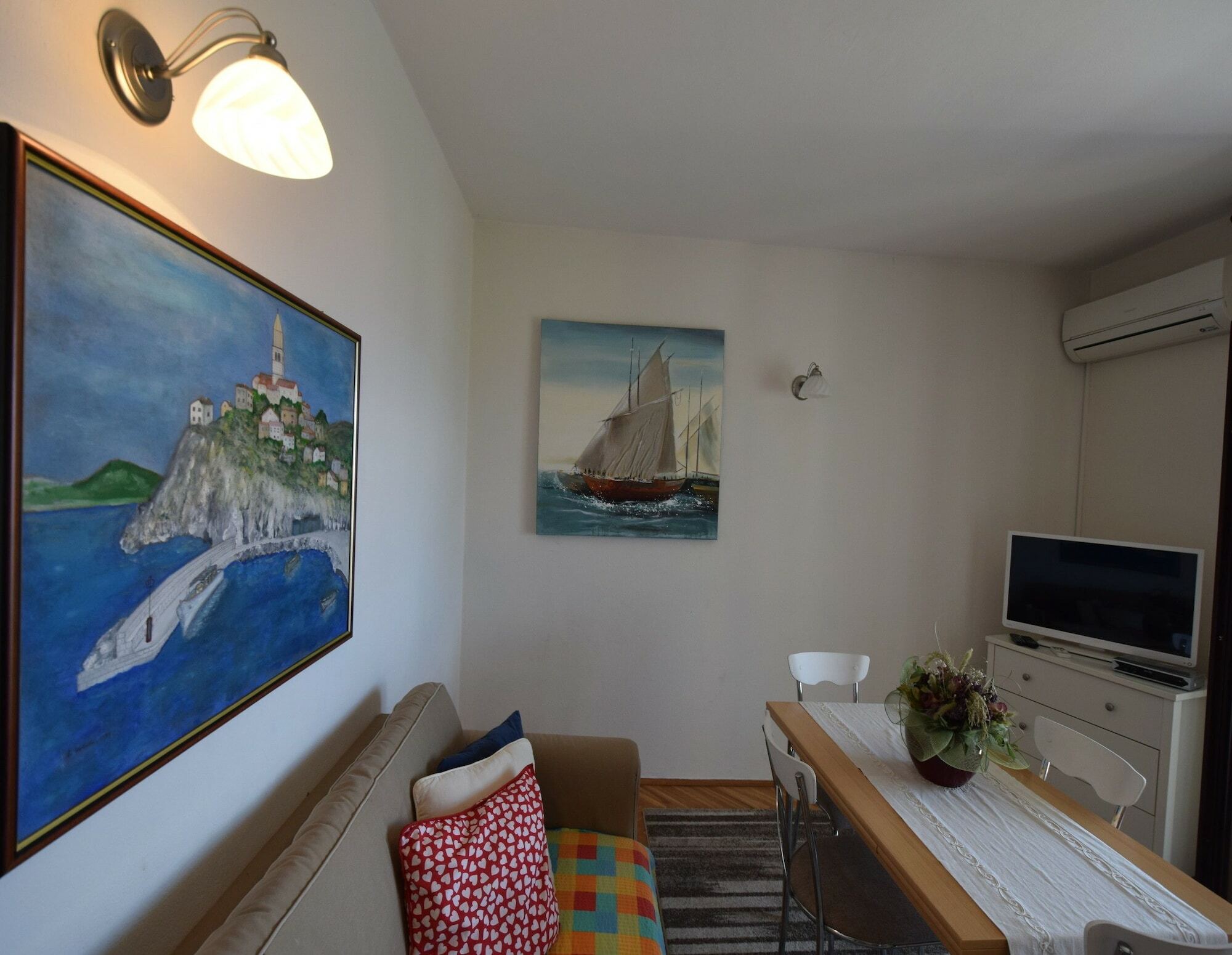 Apartment Mila Малинска Екстериор снимка